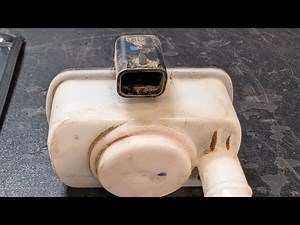 2017 Chrysler Pacifica EVAP leak codes P0456 and P0440 leak detection unit replacement