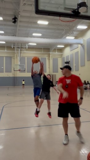 Box out & rebound work. Boxing out is important to prevent your opponent from gaining possession of the ball, and rebounding secures the ball for your team— increasing your teams’ scoring opportunities and limiting the opponents’ scoring opportunities. #bayhoops #basketballclub🏀 #yorktownva #yorktownva #basketballtraining #yorktown #development #bucketsquad #basketballclub #hooper #basketball | Bay Hoops Basketball Club