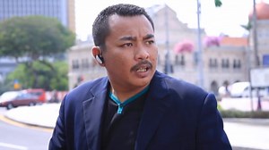 Saksikan telemovie lakonan Miera Liyana, Dimas Aditya, Fauzi Nawawi dan Beego. 🤩 📽️ #LariLagi 📅 Sabtu (17 Februari 2024) 🕒 11:30 Malam 📺 TV2 [Dhia lari ke Malaysia kerana tidak bersetuju dengan jodoh pilihan ayahnya. Dia nekad ke Kuala Lumpur untuk bertemu kekasihnya. Di Kuala Lumpur, Dhia terserempak dengan seorang wartawan lelaki warga Indonesia. Apakah yang berlaku seterusnya?] #DRAMAON2 | TV2