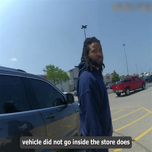 61K views · 599 reactions | Best Buy Scammer Busted With 30 Stolen Cards  Police caught up with a suspect who thought they could get away with a massive credit card scheme  Do you think the punishment should be harsher for scams like this Share your thoughts below ✨ #PoliceBodyCam #CopWatch #ViralVideo #FraudExposed | Public Freakout | Facebook