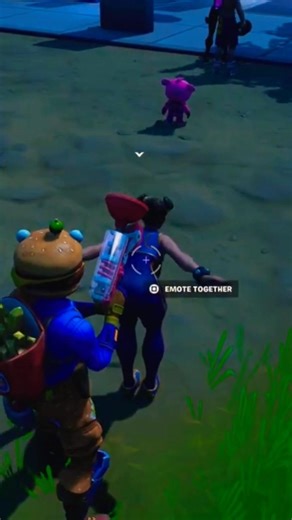 What is this Chun-Li player doing? 🤨 from Party Royale.