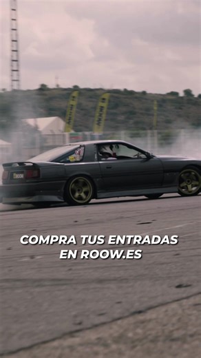 💨 El mejor show de drift está aquí, en ROOW 😙 los próximos 14 y 15 de Febrero os esperamos a todos en el @circuitvalencia para ver el espectáculo que nos van a dar todos los pilotos de drift 👉 tanto pilotos nacionales increíbles que no paran en ningún momento de quemar rueda, ¡como internacionales! ¿ARE YOU READY? Esta vez os traemos una gymkhana de verdad, mucho más trabajada que en nuestro anterior evento para que sea una de las actividades principales Y con drift non stop ¡Compra tus entra