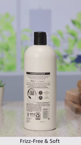 TRESemmé Silky & Smooth Anti-Frizz Conditioner for Frizzy Hair Formulated With Pro Style Technology 28 Fl Oz