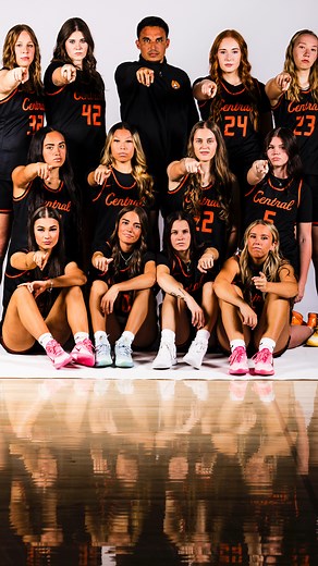 Crystal Wold on Instagram: "@cwcwbb finished up Preseason scrimmages this weekend and are looking forward to the start of the season. The standard has been raised and the goals are high. CWC looking to make an impact! #standard #culture #dublife #sportsphotographer #trending #wbb"