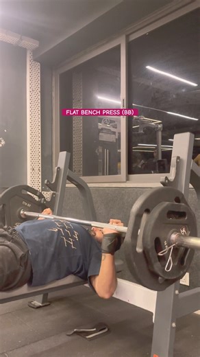 FLAT BENCH PRESS (BB) || 80Kgs x 7Reps || CHEST DAY || BETTER EVERYDAY || #ytshorts #gym #vlog