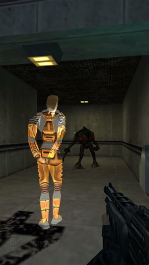 Bro's too keen to get into the game 🤣 #halflife #nostalgia #gaming #memes #npc #retro #shorts