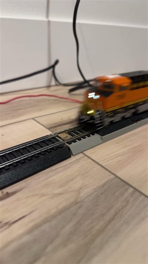 Ho scale bnsf manifest ( bnsf 7695 )