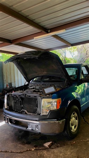 3.7K views · 108 reactions | 09 f150 motor 4.6 falla de injector #3 y random misfire ………..diagnóstico intake dañado y conector  | Cuevas Shop | Facebook