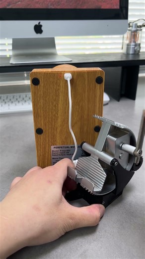 Amazing desktop ornaments