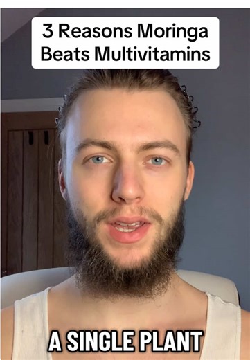 Discover why moringa powder — a whole-food superfood and effective multivitamin alternative — can replace several of your daily supplements. Unlike isolated lab-made pills, moringa provides wide-spectrum, bioavailable nutrients (vitamins A, C, E, K and the full B-complex), a complete plant protein with all nine essential amino acids to support muscle maintenance and immune function, and potent antioxidants like quercetin and chlorogenic acid that help reduce oxidative stress. Because these nutri