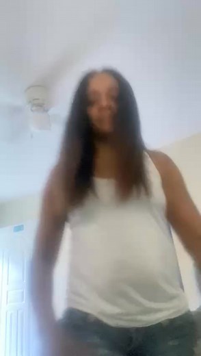 Gracias por todas las personas 😊 que compartieron mi foto, gracias a Dios estoy bien. Y a los que hablan sin conocerme, recuerden que por difamación se puede demandar👍 | Yajaira Florimon