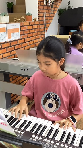 Mai Anh (2017)- Happy Birthday | Music House - Ngôi Nhà Âm Nhạc