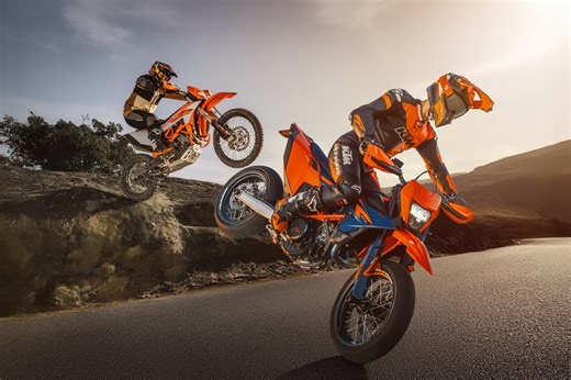 KTM 690 Enduro R & SMC R 2026: Update für Straße & Gelände