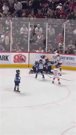 NASTY KNUCKLES on Instagram: "All hell broke loose in the Hershey Bears mites on ice game 😂👊🏻 🎥: Ian Oland on Twitter"