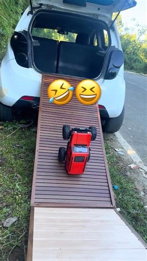 3 RC Cars Ramp Loading Challenge | Which Monster Truck Wins?🔥 🚘