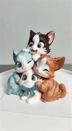 Cute cats and creative cake decorating ideas together