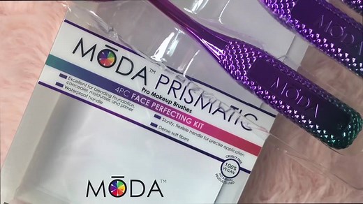 Check out how flawlessly our #BeautifullyBold MODA™ Prismatic Face Perfecting Kit applies makeup in this video from Nikki French Makeup 💙💗💜 #modabrush | MODA Makeup Brushes