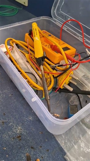 DIGITAL VOLTMETER CIRCUIT WITH LED DISPLAY USING IC L7107#seriescircuit #shorts #youtubeshorts#viral