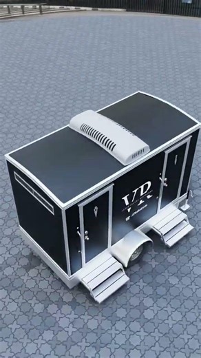 Played around with speed ramps in the blender camera setup. Made the models, animation I'm blender.