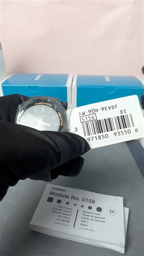 “Hanap mo ng simple pero functional na watch? ✅ Meet the Casio AW-90H-9E!”Kung gusto mo ng analog-digital combo na swak sa budget, ito na ‘yun! ✅ May dual time, alarm, stopwatch, at date display—lahat ng kailangan mo, nasa wrist mo na. Plus, water-resistant kaya no worries sa ulan o pawis!Alam mo ‘yung fear na baka madali masira o hindi bagay sa daily wear? Walang ganun dito! Matibay, magaan, at neutral ang look—perfect for school, work, o pang-araw-araw.Sulit na, reliable pa! DM us now para mak