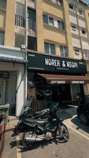 Done job installation sticker at @norehngopi Mana yang coffee lover tu boleh lah datang sini. Ada macam macam juga makanan masakan melayu 😋 #CapCut #wraphixstudio #sticker #customdesign #sticker