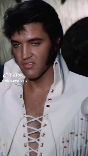 Elvis! Backstage Thats the way it is Las vegas (1970) 4k/enhanced! #elvispresley #viral #thatsthewayitis #vegas #70s #blowthisup #elvis #4k #vivaelvis #elvisfyp