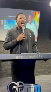 Dating may not be as challening as we thought🤯 Regardless, we’re prepared! Dr. Vernon dropped some jewels last night, and we were right there to catch them! What a transformational teaching🔥🔥Thank you @drravernon for blessing the house! | Truth in Love Ministries