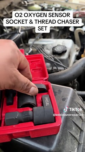 Oxygen Sensor Socket and Thread Chaser Set Overview