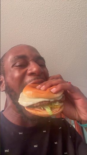 Outbacksteak house burger 🍔 #outbacksteakhouse #food #asmr