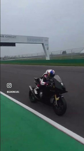 2025 Yamaha R9 is here! Exhaust note and flyby by @canoncu61 #2025 #yamaha #yamahalaunch #supersport