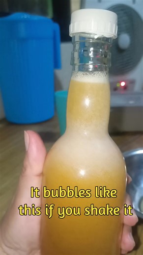 2K views · 16 reactions | Honey purity test Wild, raw and pure honey ❤️ (galing sa bundok, hindi niluto, walang halo) Available at Idaya Biz The best purity test is if you see it bubble like this once you shake it or transfer it TO other containers. | Morena Idaya | Facebook