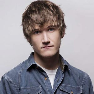 Bo Burnham: Sepa todo sobre su vida temprana, carrera, patrimonio neto, citas, medidas corporales. - Biografía