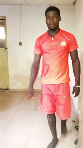 cooking something good wait for it