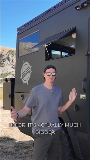 EarthRoamer LTx: Auto Steps & Wide Entry Door!