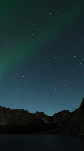 Northern Lights | Aurora Borealis | Night Sky in the Lofoten Islands, Norway | Bella Bucchiotti