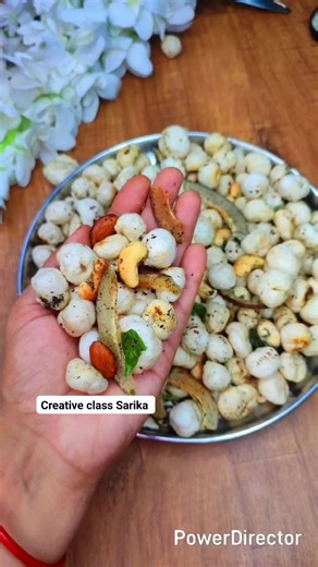 Navmi vrat ki recipe .. #nonfried #healthy #vratrecipe #upvas #recipe #namkin #chivda #snacks | Creative class sarika