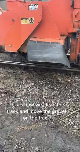 Track and Gravel Cleaner: Efficient Industrial Operation