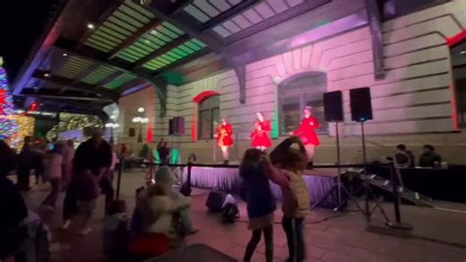 It’s jingletime! @denverunionstation | The Denver Dolls