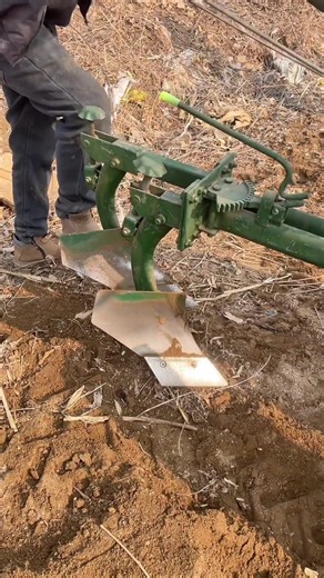 Hand held tractor plow#Farmland machinery#reversible plow#Chinese agricultural machinery manufacturers