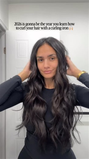 Chantel Carreira on Instagram: "This is how I curl my hair with a curling iron that has a clamp, it’s so simple and remember the more you practice the easier it’s going to get. let me know if you want the details to the products that I used in this video🫶🏼 #howto #hairtutorial #beautytip"