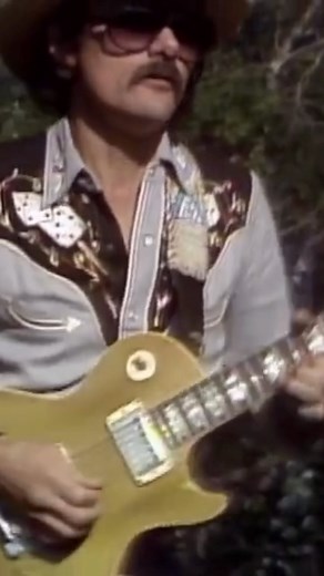 Lord Rare Rock on Instagram: "SWEET JESSICA - The Allman Brothers Band performs “Jessica” live at The University of Florida (1982). Written by guitarist Dickey Betts, “Jessica” was made to be played using only two left fingers in honor of the legend of jazz guitar, Django Reinhardt. Reinhardt’s left hand was severely burned, so he focused on using his left index and middle fingers. Betts wrote most of the song at a farm in Juliette, Georgia, owned by the band. However, when he already had the ma