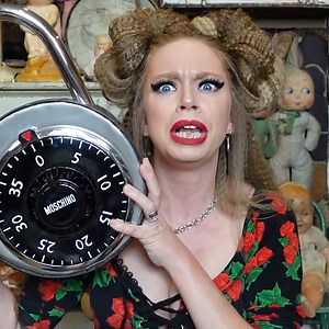 319K views · 6.8K reactions | Fun & Unusual Bag Collection! *Haul* | Graveyardgirl | Facebook