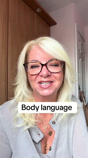 Body language: How to read signals from posture and gestures