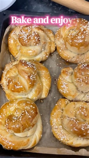 Sesame buns😋😋#recipe #fypシ゚viral #bakewithme #food #sesame #tasty #pastries #sweettreat ￼