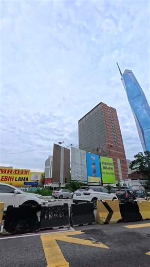 menyusuri kota Kuala lumpur