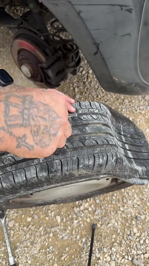 Réparer une roue crevée sans démonter : astuce simple pour Kangoo