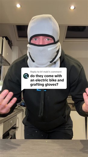 Stay Warm with Thermal Fleece Scarves for Outdoor Work