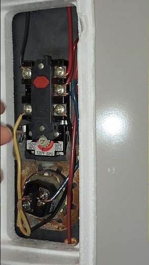 Así se cambia un termostato de un water heater video short