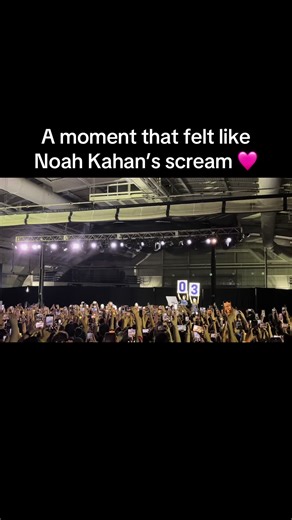 I’m still not over HuskyThon 2025 🩷 #huskython #uconn #childrensmiraclenetwork #ucmb #ftk