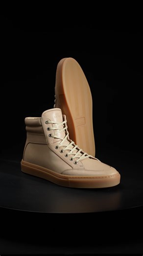 360 and 3 types of veg tan leather, premium Vachetta, veg tan & veg re-tan. The Primo drops 12/4. Get early access at the link in bio to make sure you can get a pair, only 100 pairs available so these will be gone quick. Rose Anvil x @koio